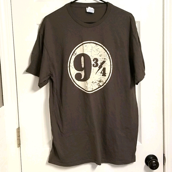 Harry Potter 9 3/4 unisex tshirt - Picture 1 of 3